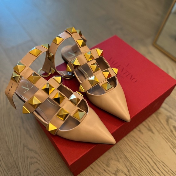women’s Valentino roman stud ballerina flats - Picture 1 of 4